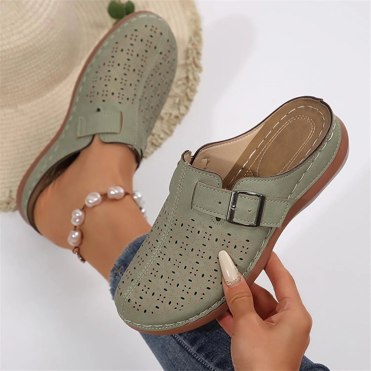 Clogs for Women Closed Toe Walking Sandals Comfortable Arch Support Mules Backless Low Wedge Slip on Shoes Fashion Breathable Summer Sandals Casual Hollow Out Sandal